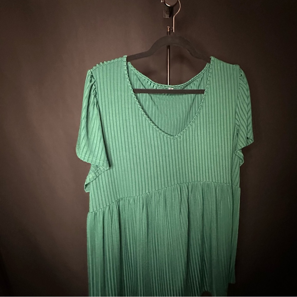 Green Flowy Top